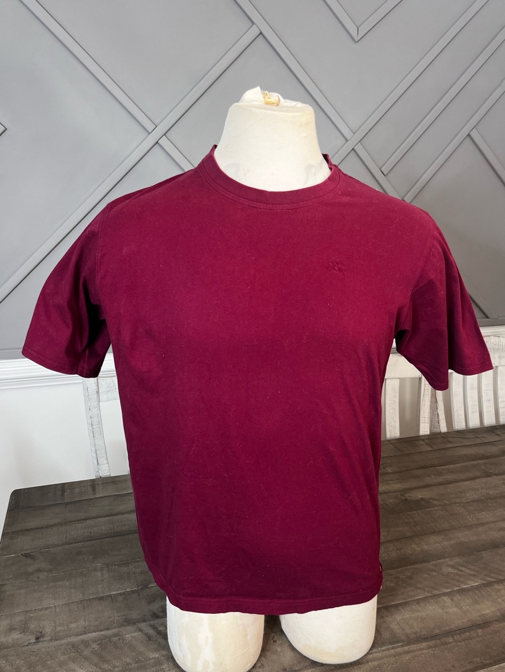 Burberry Tonal Embroidered Crewneck T shirt Burgundy Men’s Sz M